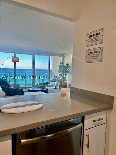 2 bedroom Condominium at 100 Bayview Dr 1906, Arlen House East Condo, Sunny Isles Beach — photo 1