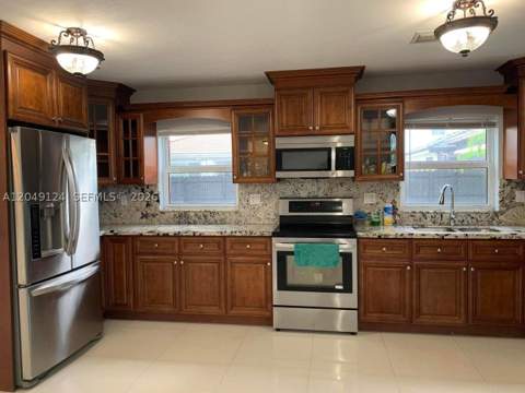 12948 NW 10th St, Miami FL - photo 9 of 40