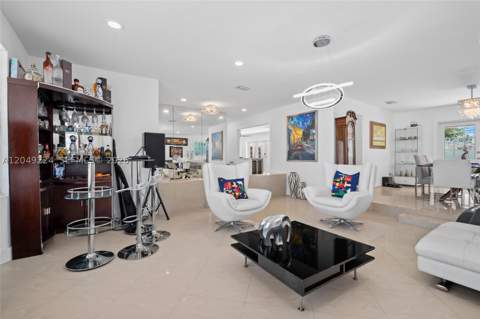 20235 Highland Lakes Blvd, Miami FL - photo 7 of 41