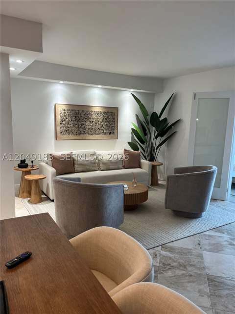 2301 Collins Ave 731, Miami Beach FL - photo 7 of 34
