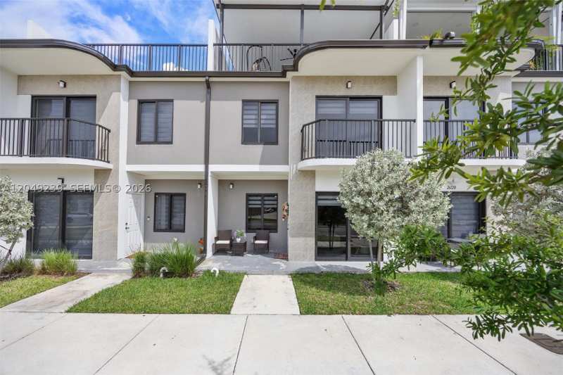 4 bedroom Townhouse at 26122 SW 146th Ave, Grandeville Place, Homestead — photo 1