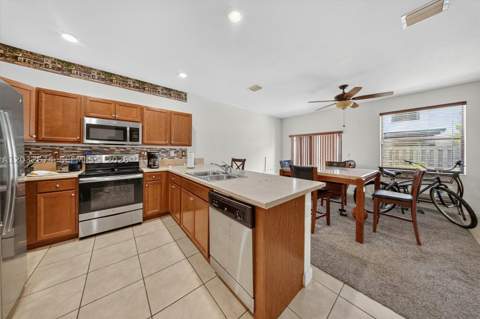 11464 SW 248th Ln, Homestead FL - photo 7 of 9