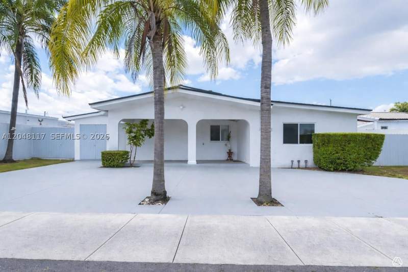 5 bedroom SingleFamilyResidence at 114 SW SW 57th Ct, Flagler Lawn, Miami — photo 2