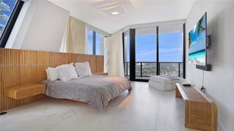 1000 Biscayne Blvd 4401, Miami FL - photo 17 of 44