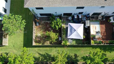 438 NE 12th St, Florida City FL - photo 6 of 21