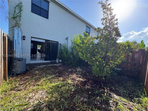 438 NE 12th St, Florida City FL - photo 8 of 21