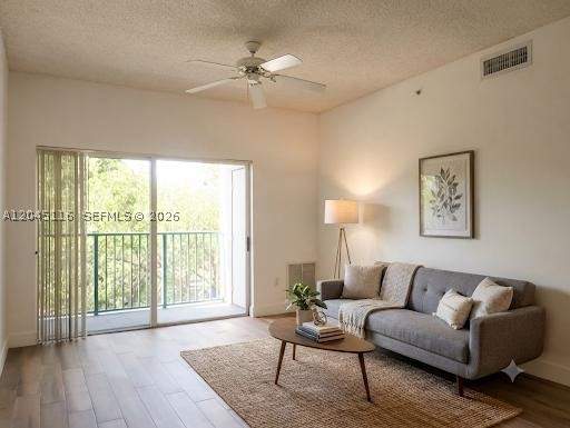1 bedroom Condominium at 6001 SW 70th St 355, Valencia Condo, South Miami — photo 4