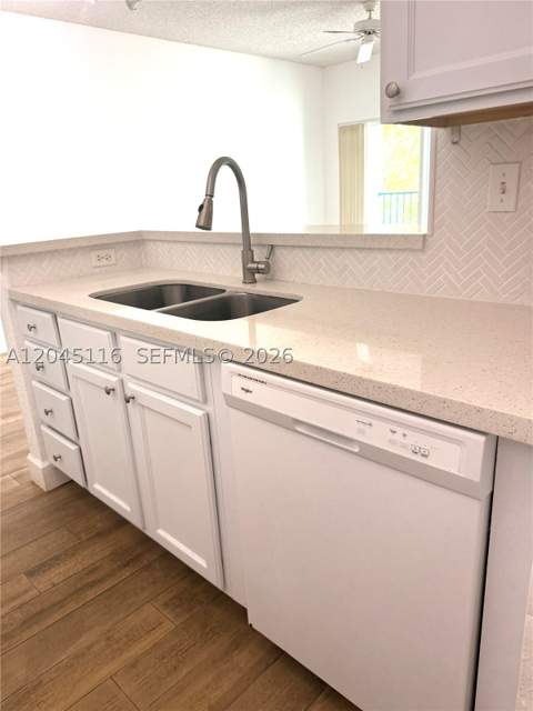 6001 SW 70th St 355, South Miami FL - photo 6 of 16