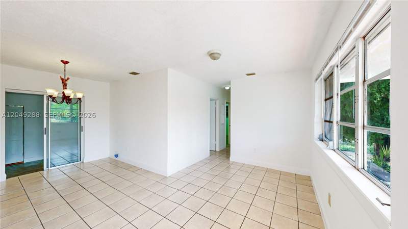 3 bedroom SingleFamilyResidence at 15611 SW 296th St, Leisurewood Mnr Sec 1, Homestead — photo 4