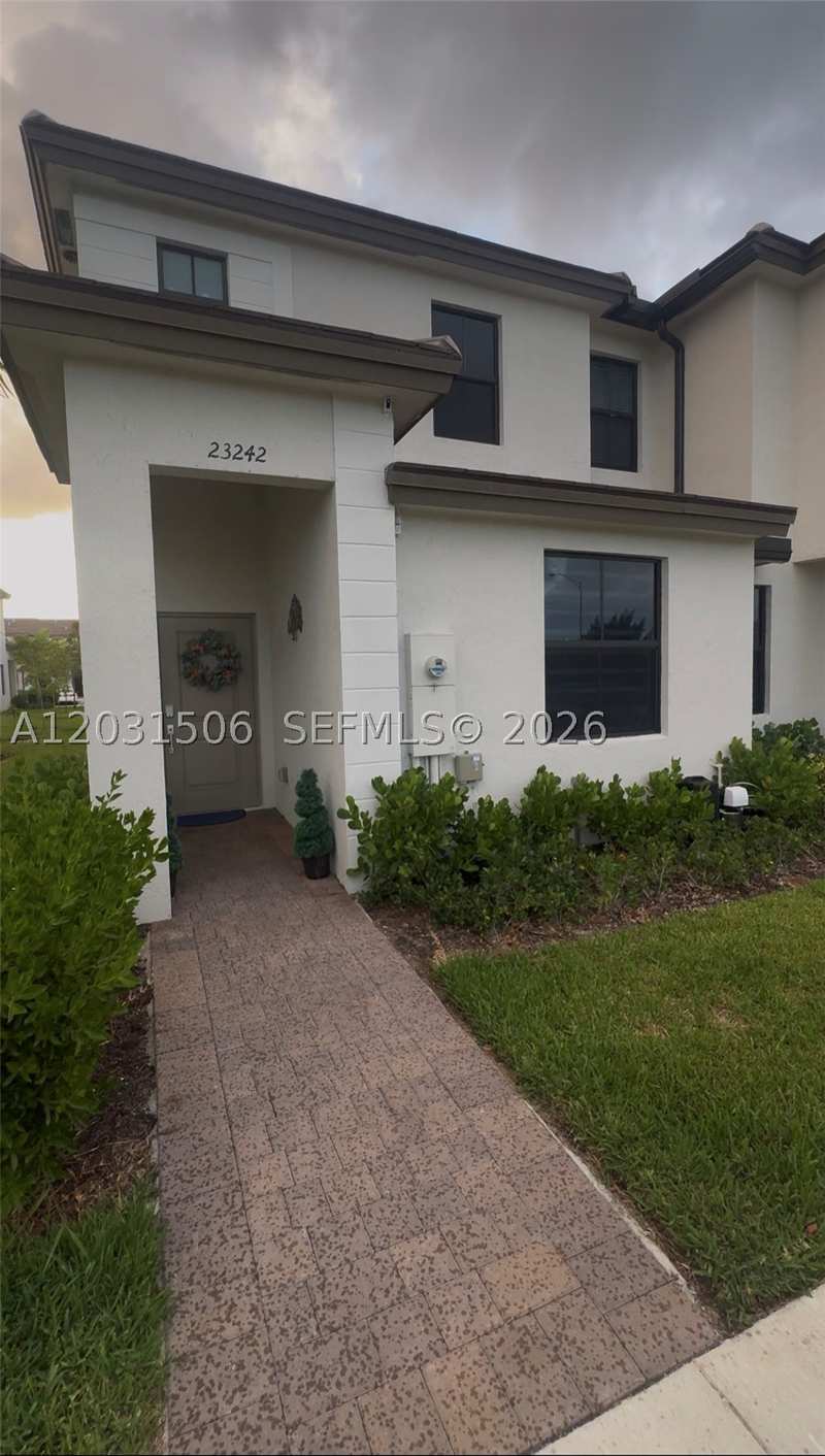 3 bedroom Townhouse at 23242 SW 127th Ct, kendall Assemblage, Homestead — photo 1