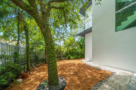 3253 Mcdonald St, Miami FL - photo 24 of 65