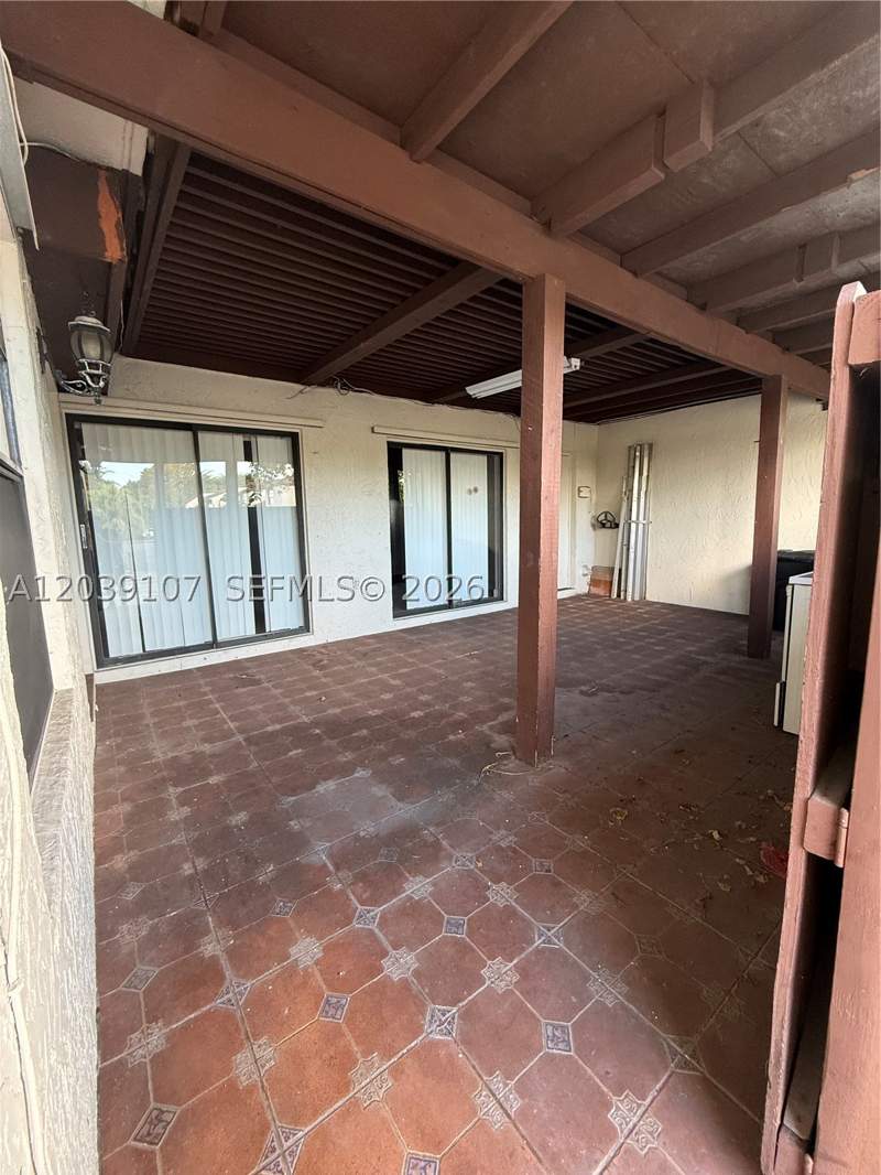 3 bedroom Condominium at 9700 NW 6th Ln 9700, East Wind Lake Village, Miami — photo 5