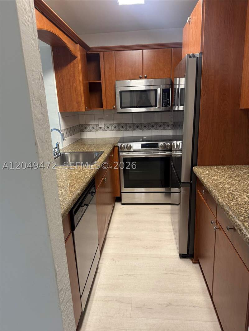 1 bedroom Condominium at 7403 SW 82nd St 109N, Silver Palms At Dadeland, Miami — photo 5