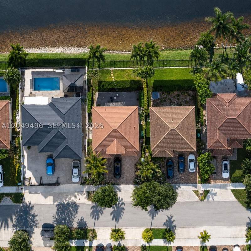 4 bedroom SingleFamilyResidence at 15441 SW 11th Ter, Efm Estates Sec 3, Miami — photo 2