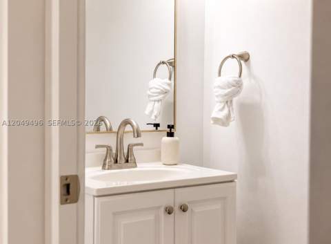 15441 SW 11th Ter, Miami FL - photo 9 of 26