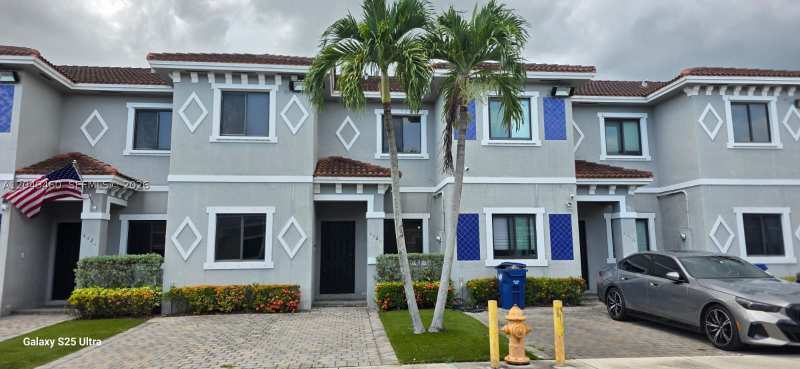 4 bedroom Townhouse at 4420 SW 163rd Ct, Oakland Subdivision, Miami — photo 1
