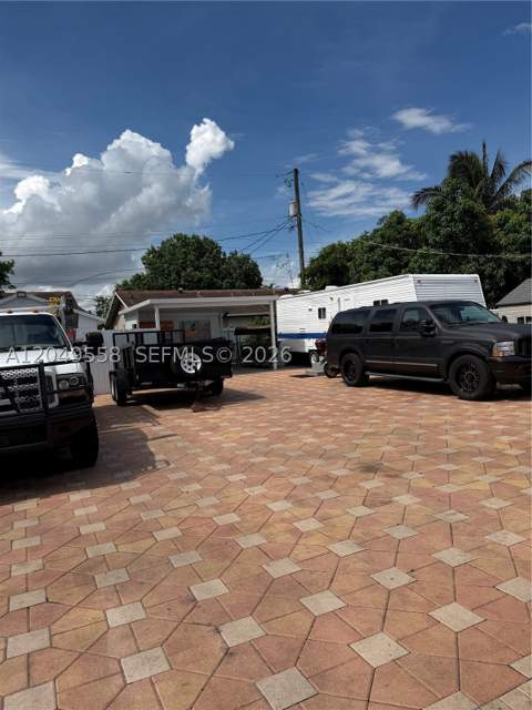 2642 Atlantic Ave, Opa Locka FL - photo 23 of 27