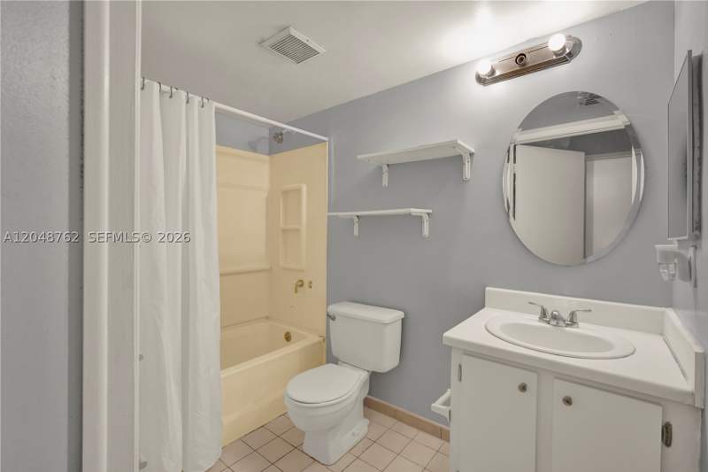 1 bedroom Condominium at 6195 NW 186th St 113, Mirassou Condo, Hialeah — photo 5