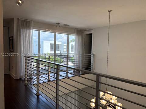 7433 NW 99th Ave, Doral FL - photo 12 of 29