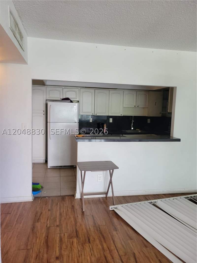 2 bedroom Condominium at 19390 Collins Ave 220, Oceanview Building A Cond, Sunny Isles Beach — photo 2