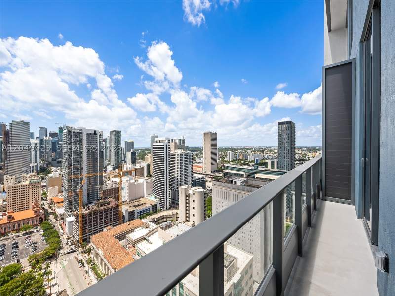1 bedroom Condominium at 121 NE 5th St 3703, 501 First Residences, Miami — photo 2