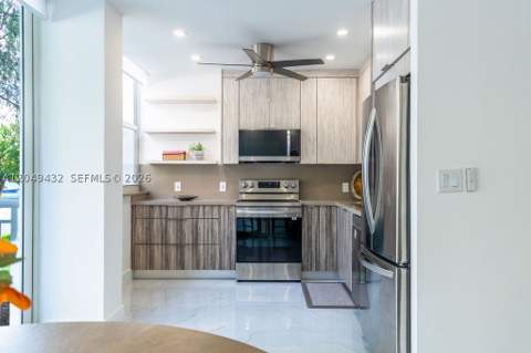 301 174th St L05, Sunny Isles Beach FL - photo 14 of 48