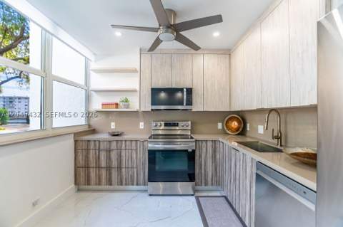 301 174th St L05, Sunny Isles Beach FL - photo 15 of 48