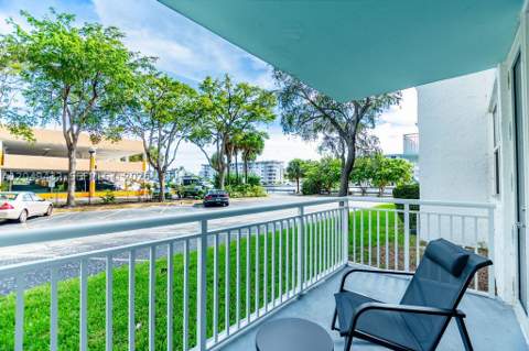 301 174th St L05, Sunny Isles Beach FL - photo 21 of 48