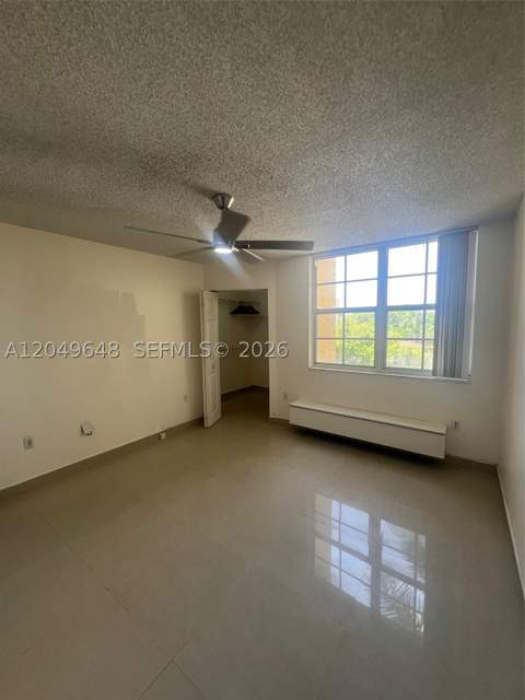 19601 E Country Club Dr 7405, Aventura FL - photo 11 of 45
