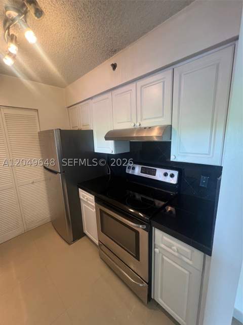 19601 E Country Club Dr 7405, Aventura FL - photo 13 of 45