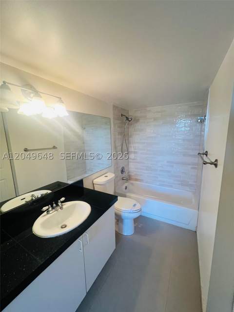 19601 E Country Club Dr 7405, Aventura FL - photo 23 of 45