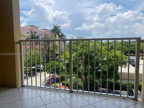 19601 E Country Club Dr 7405, Aventura FL - photo 6 of 45