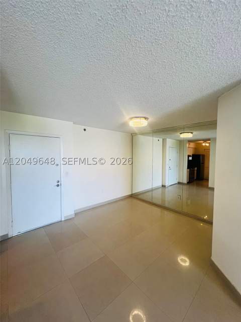 19601 E Country Club Dr 7405, Aventura FL - photo 9 of 45