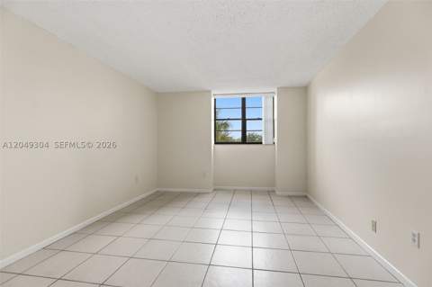 10425 SW 112th Ave 302, Miami FL - photo 14 of 40