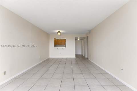 10425 SW 112th Ave 302, Miami FL - photo 8 of 40