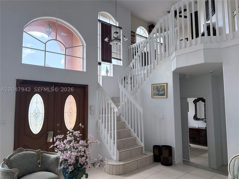 4 bedroom SingleFamilyResidence at 10824 NW 51st Ln, Piazza Vecchia, Doral — photo 5