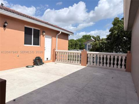 10824 NW 51st Ln, Doral FL - photo 9 of 25
