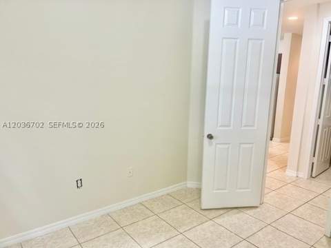 568 NE 35th Ave, Homestead FL - photo 11 of 30