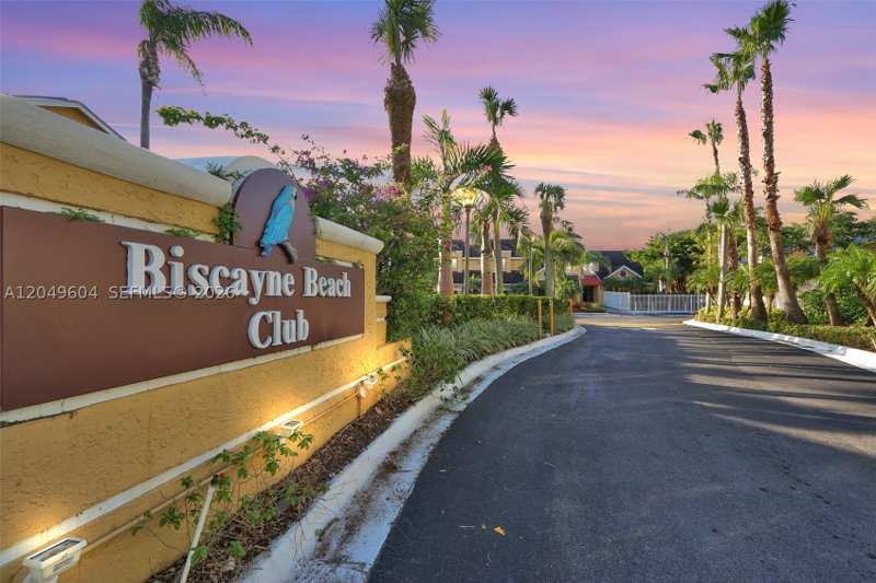 2 bedroom Condominium at 15560 SW 104th Ter 611, Biscayne Beach Club Condo, Miami — photo 1