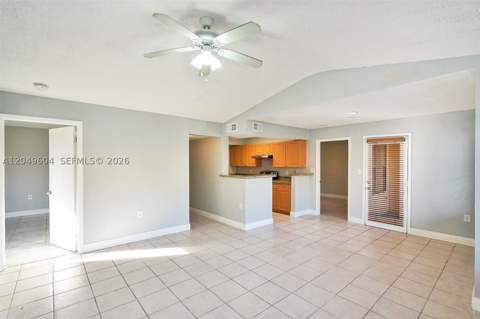 15560 SW 104th Ter 611, Miami FL - photo 6 of 45
