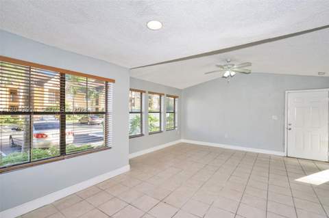15560 SW 104th Ter 611, Miami FL - photo 8 of 45
