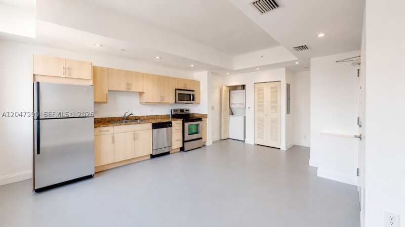 1 bedroom Condominium at 111 E Flagler St 810, Flagler First Condo, Miami — photo 1