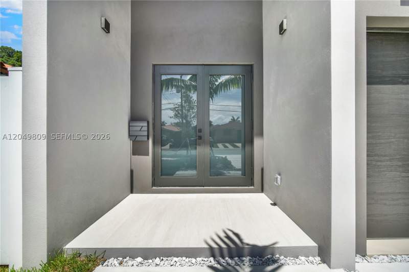 3 bedroom Condominium at 2889 SW 35 Ave 2887, Overbrook Park, Miami — photo 2