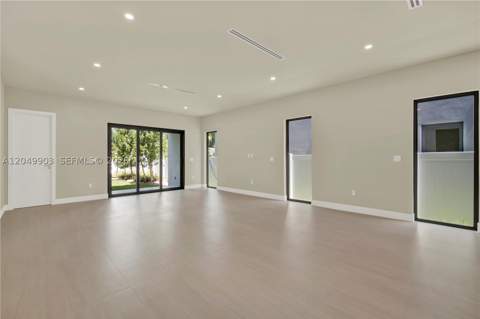 2889 SW 35th Ave 2889, Miami FL - photo 10 of 58