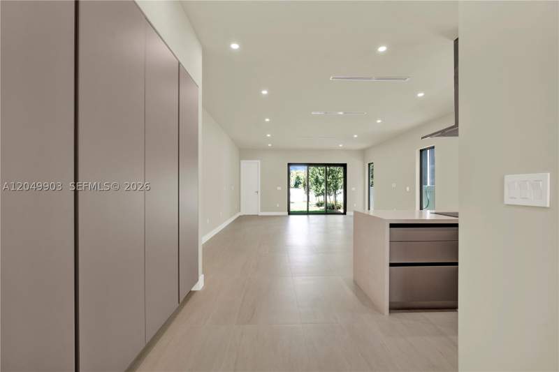 3 bedroom Condominium at 2889 SW 35th Ave 2889, Overbrook Park, Miami — photo 5