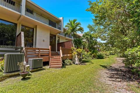 2525 NE 135th St, North Miami FL - photo 15 of 43