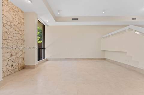 2525 NE 135th St, North Miami FL - photo 9 of 43