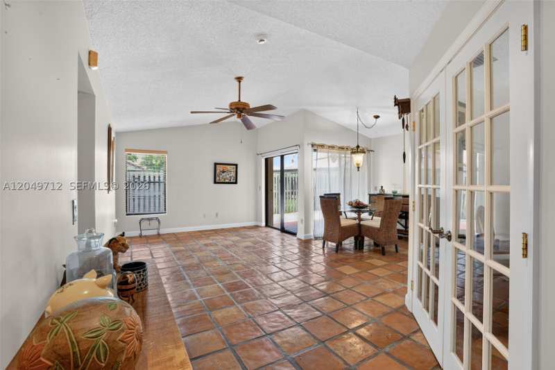 3 bedroom Condominium at 15065 SW 49th Ln F, Lks Of Meadow Vilg Homes, Miami — photo 1