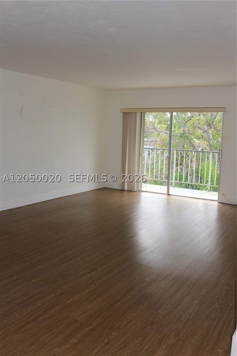 2 bedroom Condominium at 9611 SW 77th Ave 306A, Woodside In Kendall Condo, Miami — photo 2