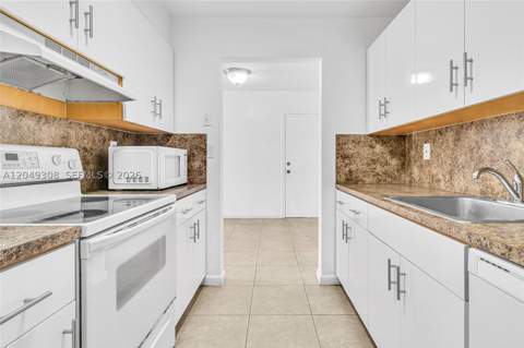 7201 Miami Lakes Dr B14, Miami Lakes FL - photo 11 of 30